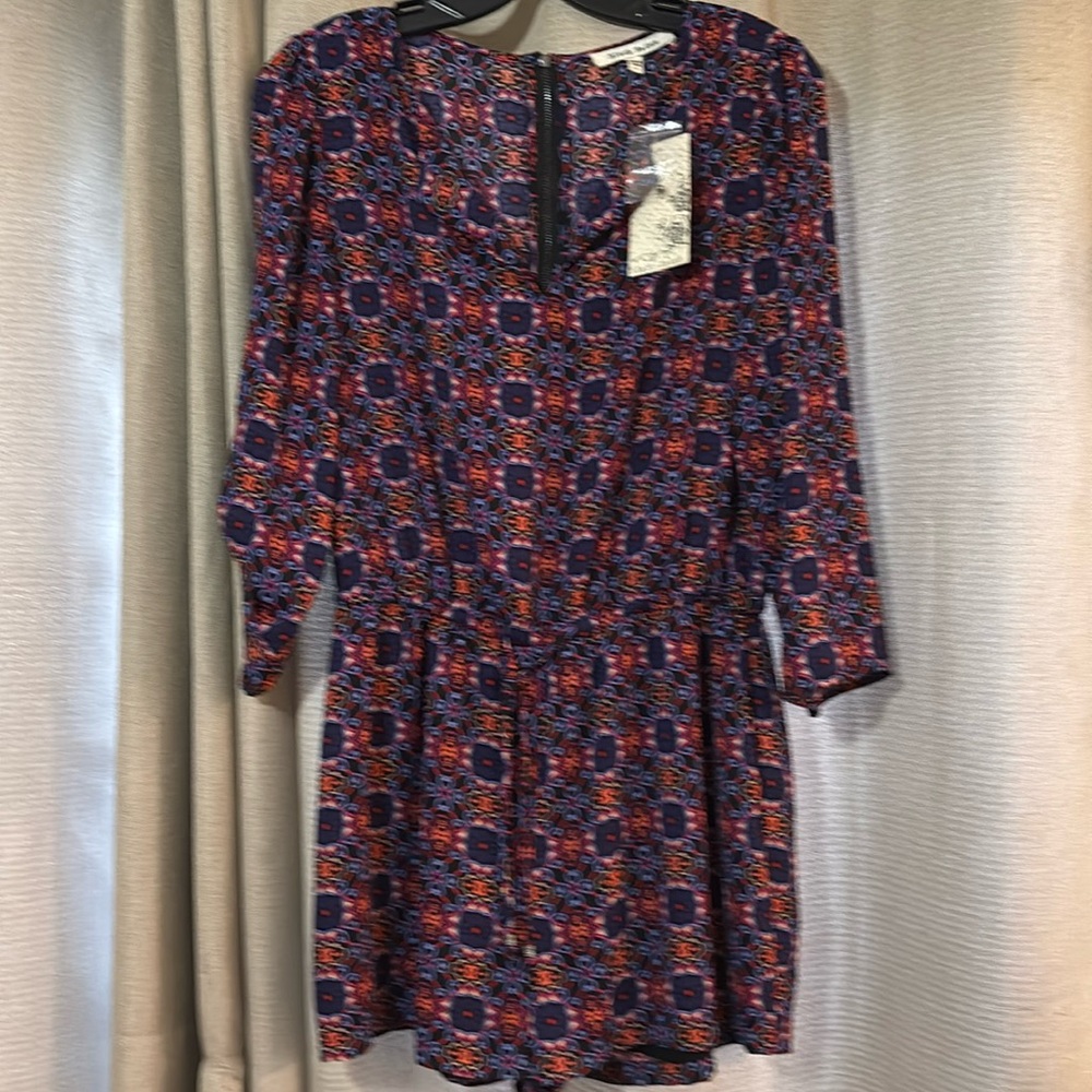 NWT Beautiful, colorfull, long sleeved romper Size Small - Picture 2 of 9